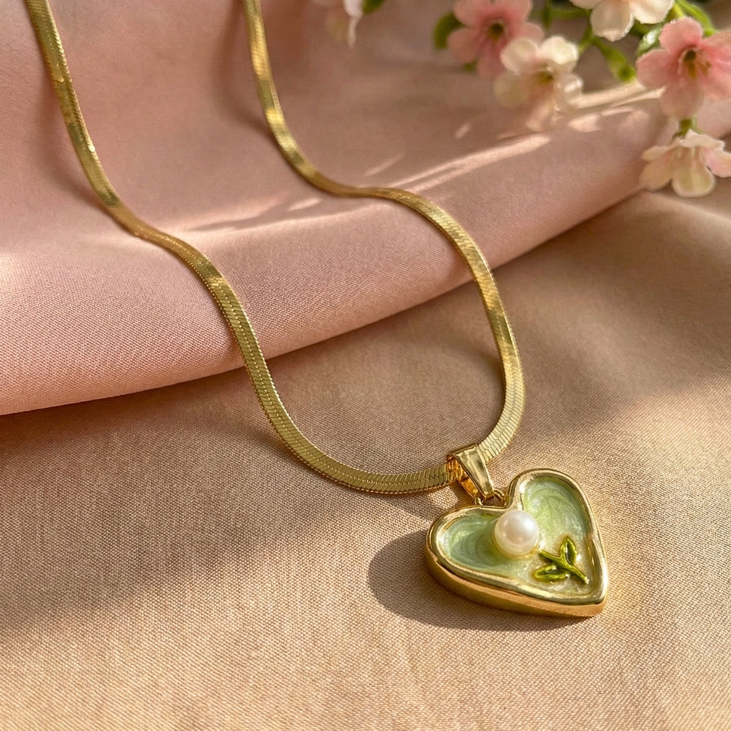 Pearl Meadow Heart Necklace (Green)