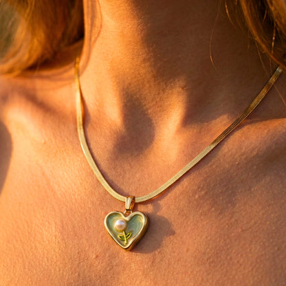 Pearl Meadow Heart Necklace (Green)